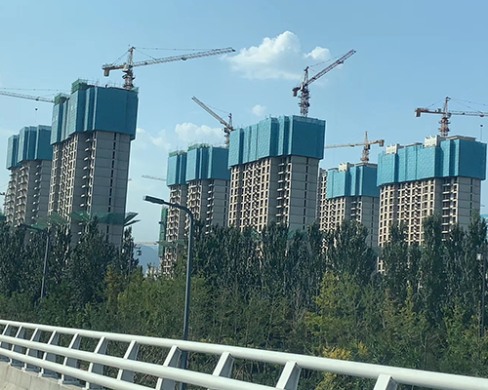 建筑爬架