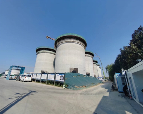 建国工程 讲解，爬架的防腐问题究竟该怎么处理?